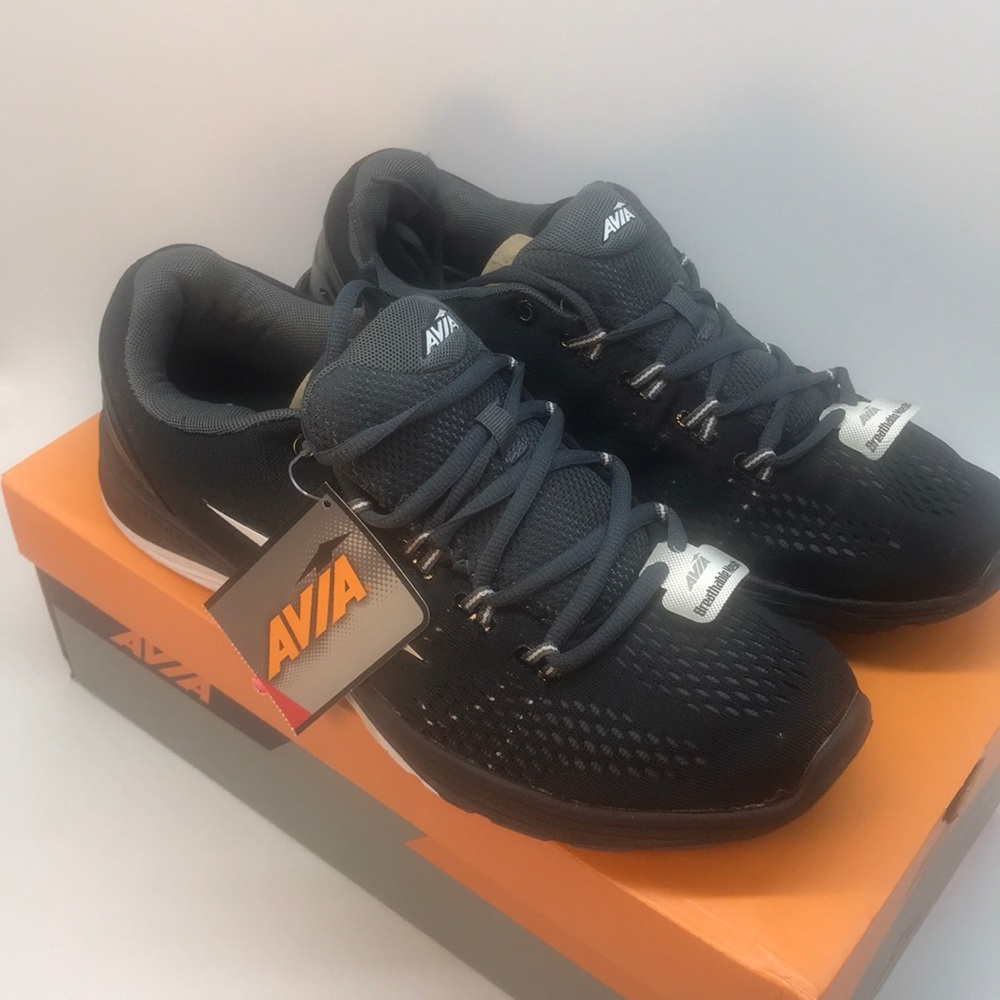 AVIA Menś Running Shoe Size 11